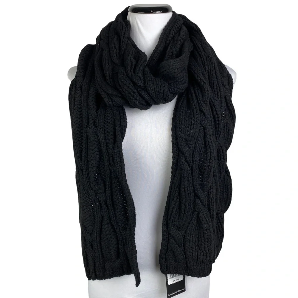 Badgley Mischka Women's‎ Black Hourglass Cable Knit Scarf 15